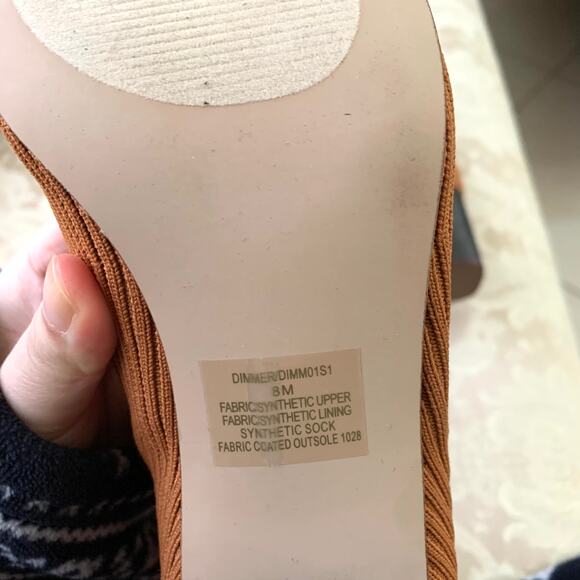 NEW Steve Madden Dimmer Knit Sock Boots in Tan - Picture 9 of 9